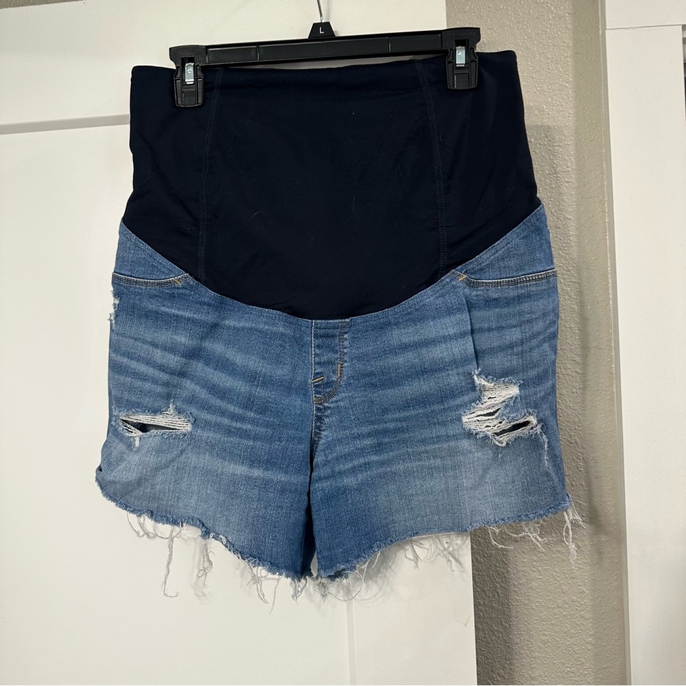Maternity shorts